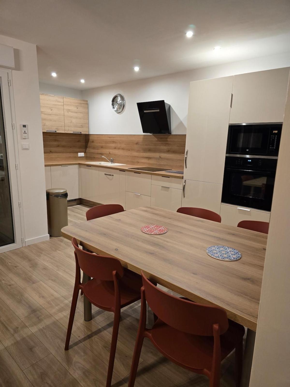 Appartement Cosy Pres De Sceneo Et Auchan Au Dessus Du Fleuriste Bellafleur Longuenesse Экстерьер фото